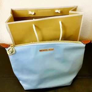 Michael kors make up bag